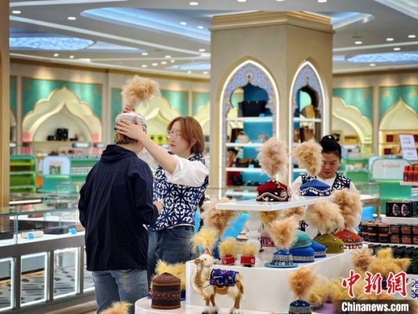 短线免息配资炒股 中哈霍尔果斯国际边境合作中心跨境游热度持续攀升